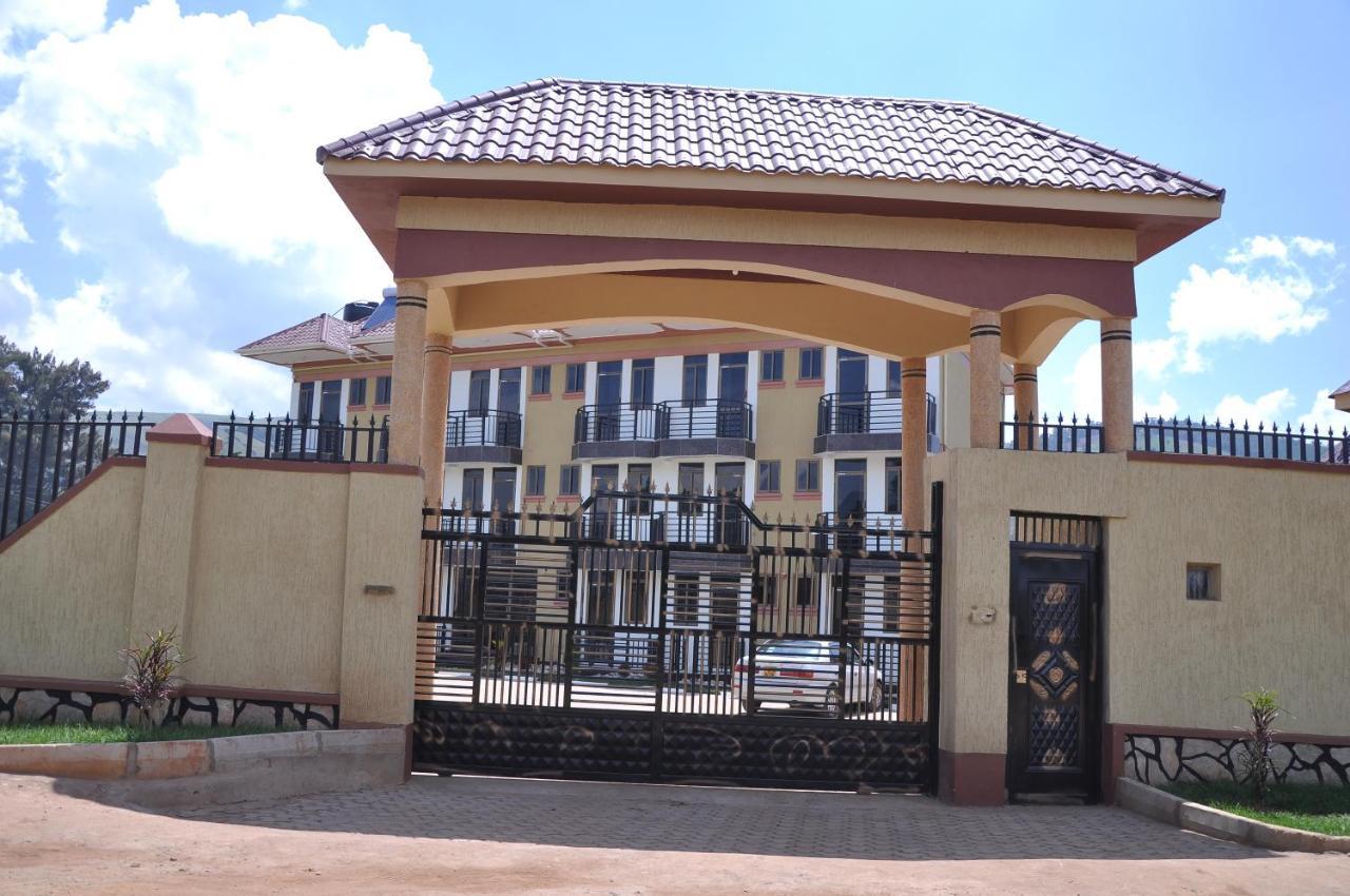 Golden View Hotel Ibanda Exterior foto