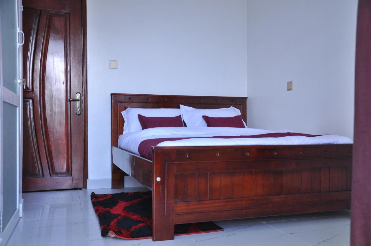 Golden View Hotel Ibanda Exterior foto