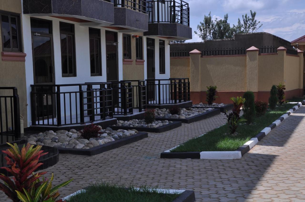 Golden View Hotel Ibanda Exterior foto